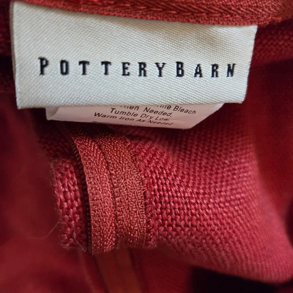 Pottery Barn Earthy Red Pillow Cover with Braided‎ Jute Border 20x20 inches